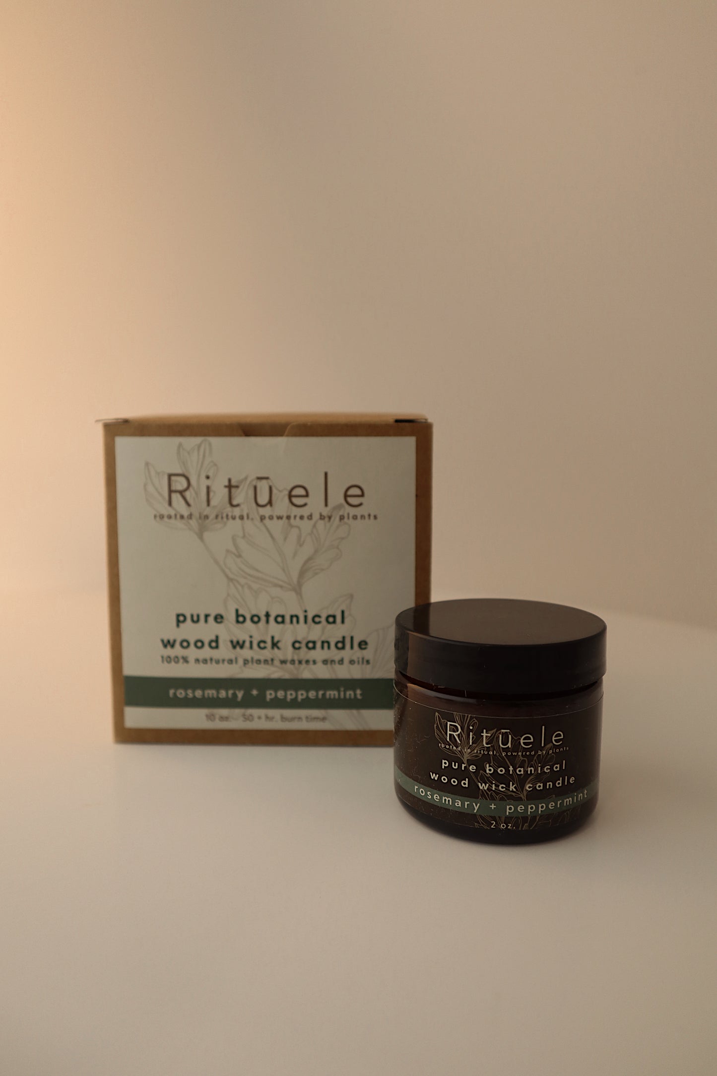 Rosemary peppermint, example of the two sizes of candles